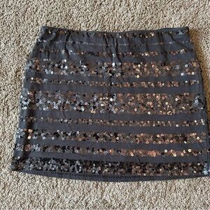 Women's Express Black w/Sequins Mini Skirt Size Small C-22